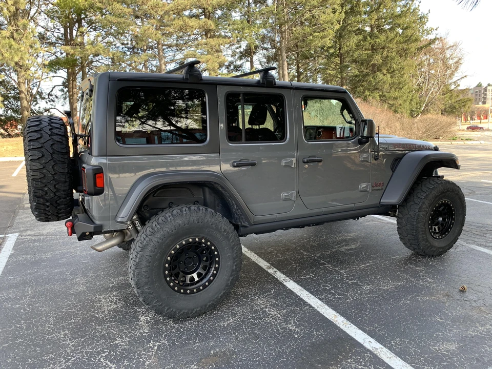 2018 Jeep JL Wrangler - Image 30 of 31