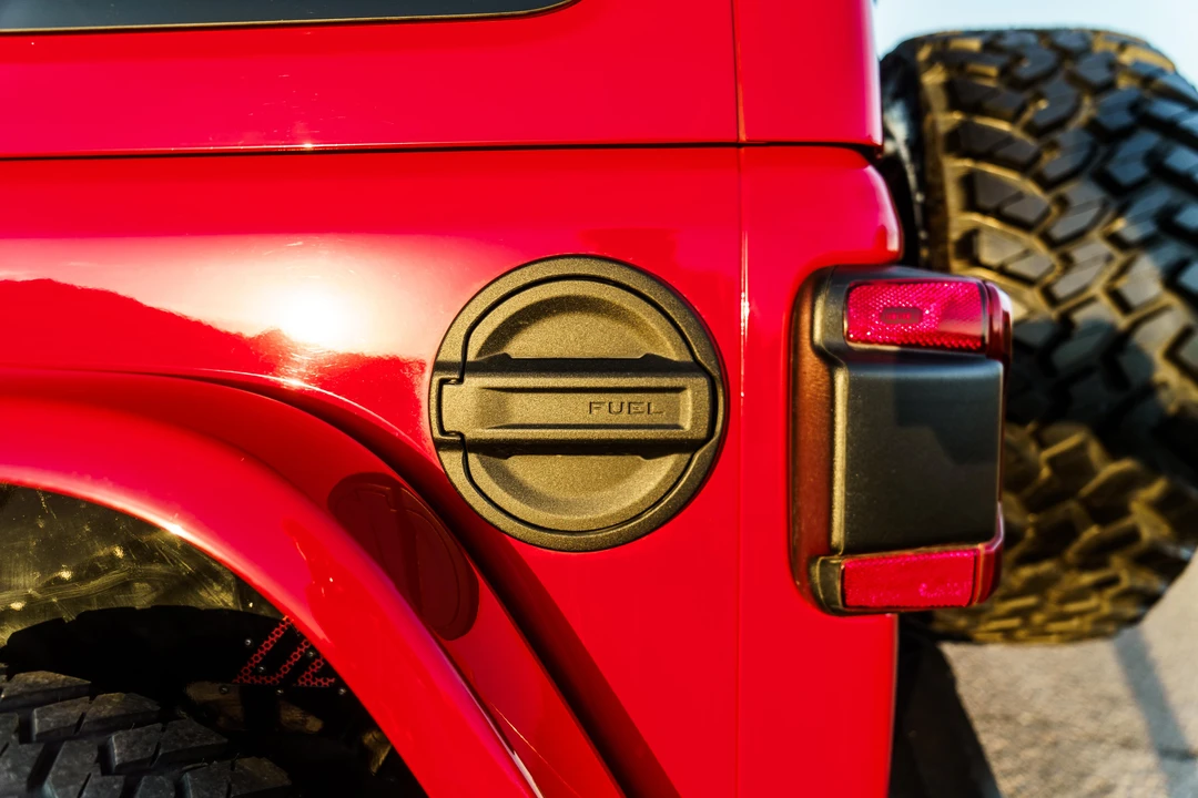 2018 Jeep JL Wrangler - Image 29 of 31