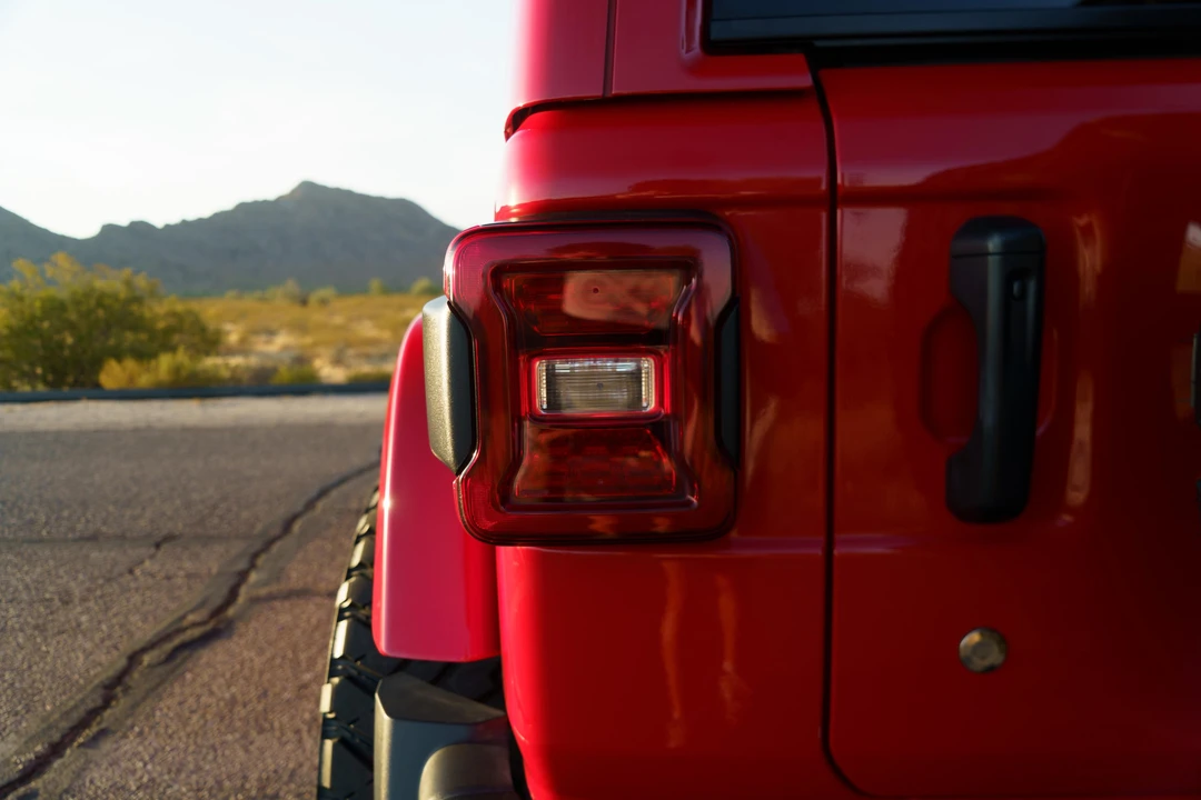 2018 Jeep JL Wrangler - Image 30 of 31
