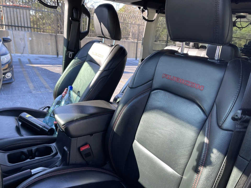 2018 Jeep JL Wrangler - Image 25 of 31