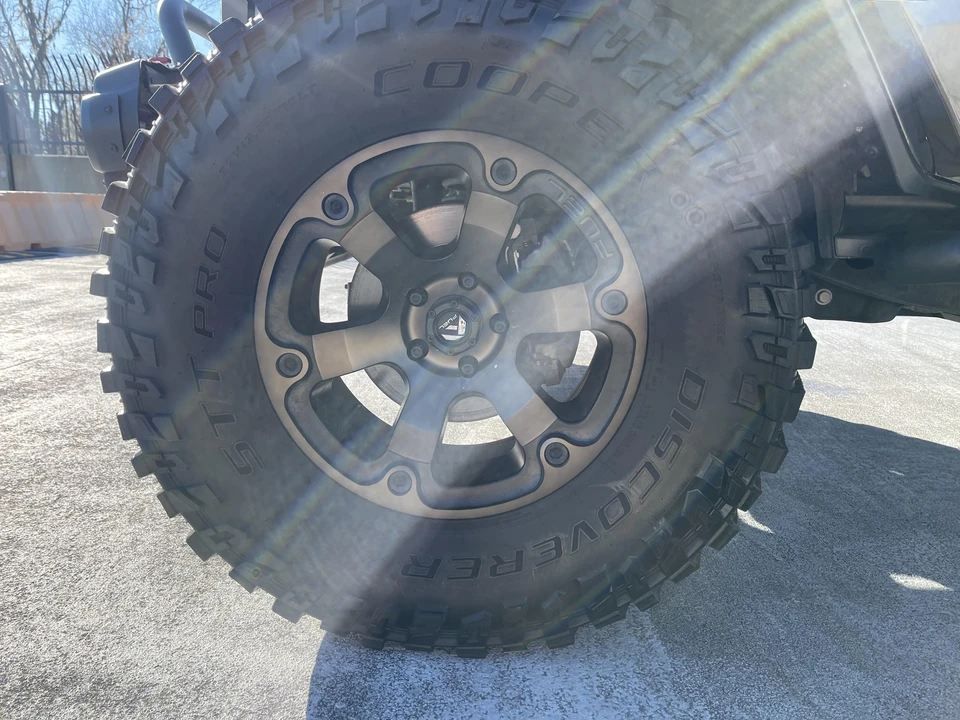 2018 Jeep JL Wrangler - Image 16 of 31