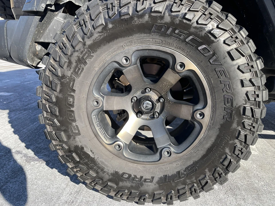 2018 Jeep JL Wrangler - Image 18 of 31