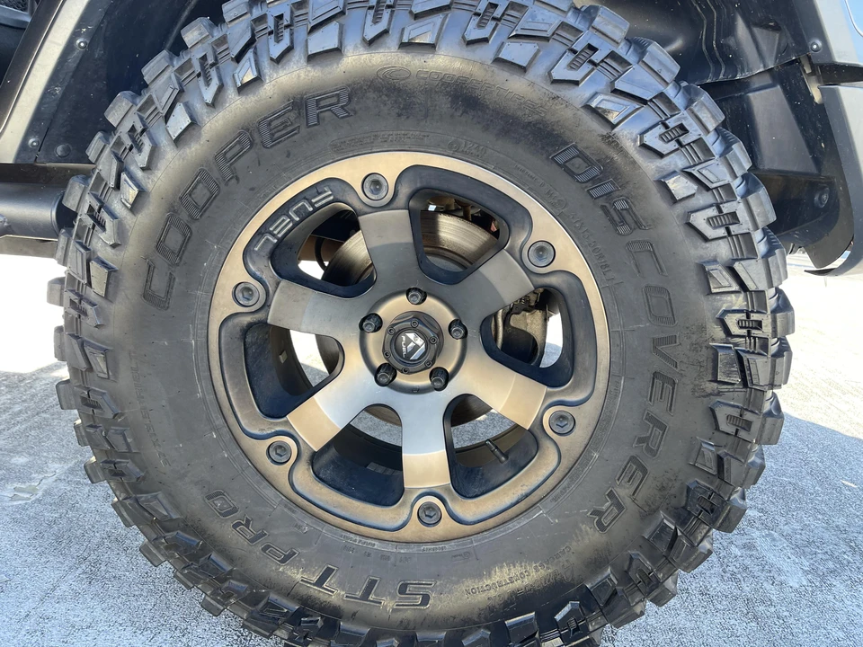 2018 Jeep JL Wrangler - Image 17 of 31