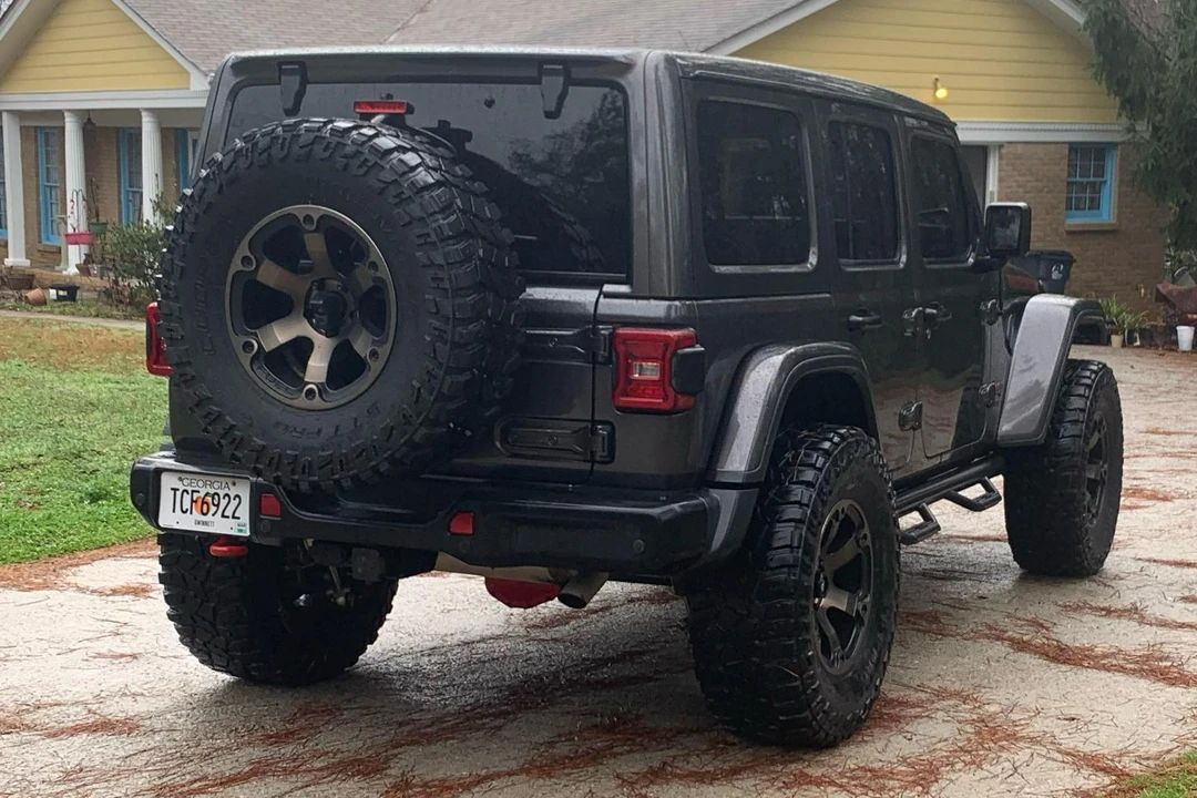 2018 Jeep JL Wrangler - Image 13 of 31