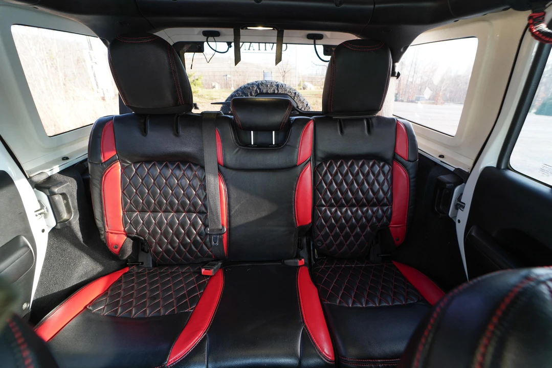 2018 Jeep JL Wrangler - Image 30 of 31