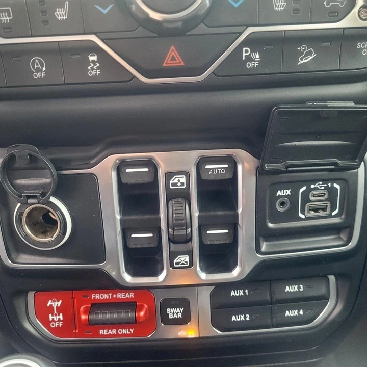 2018 Jeep JK Wrangler - Image 19 of 20