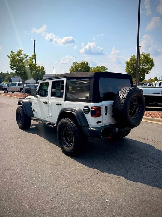 2018 Jeep JK Wrangler - Image 9 of 18
