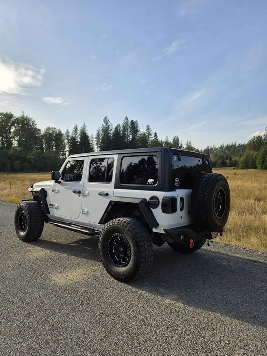 2018 Jeep JK Wrangler - Image 2 of 13