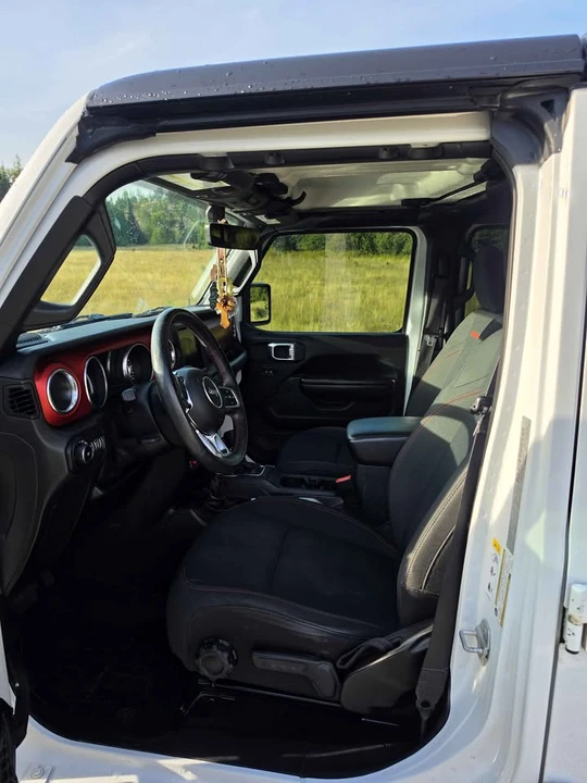 2018 Jeep JK Wrangler - Image 6 of 13