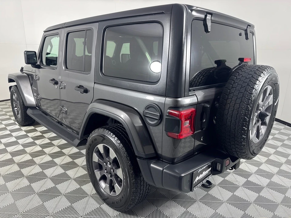 2018 Jeep Wrangler - Image 8 of 12