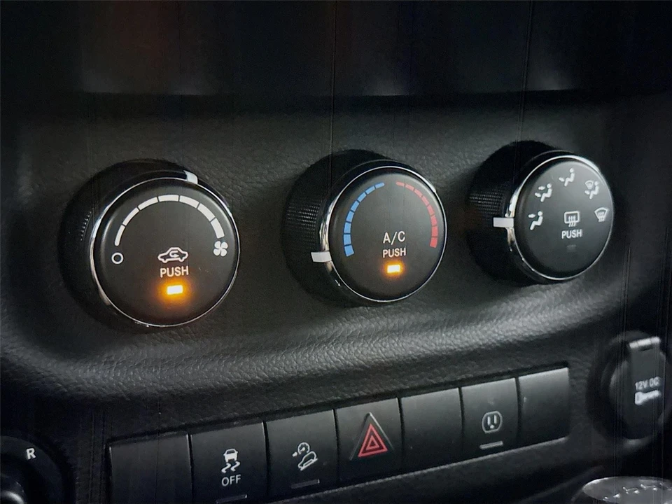 2018 Jeep Wrangler - Image 11 of 31