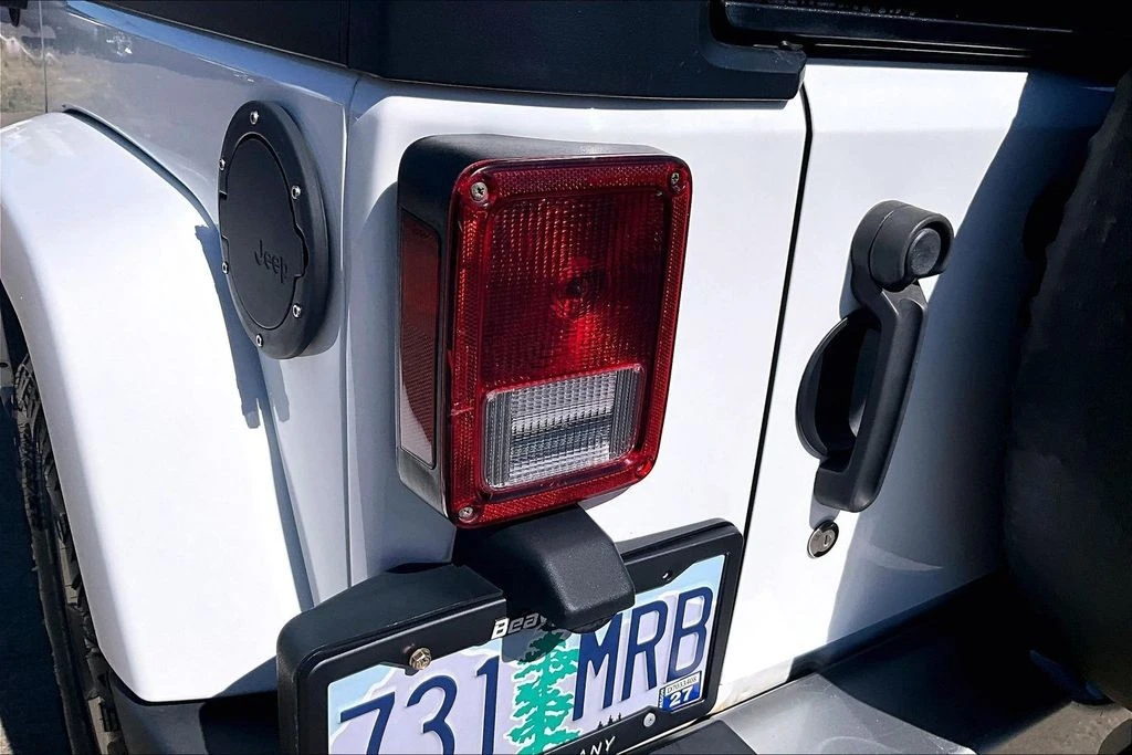 2018 Jeep JK Wrangler - Image 28 of 31