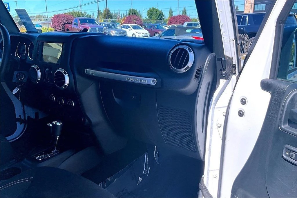 2018 Jeep JK Wrangler - Image 19 of 31