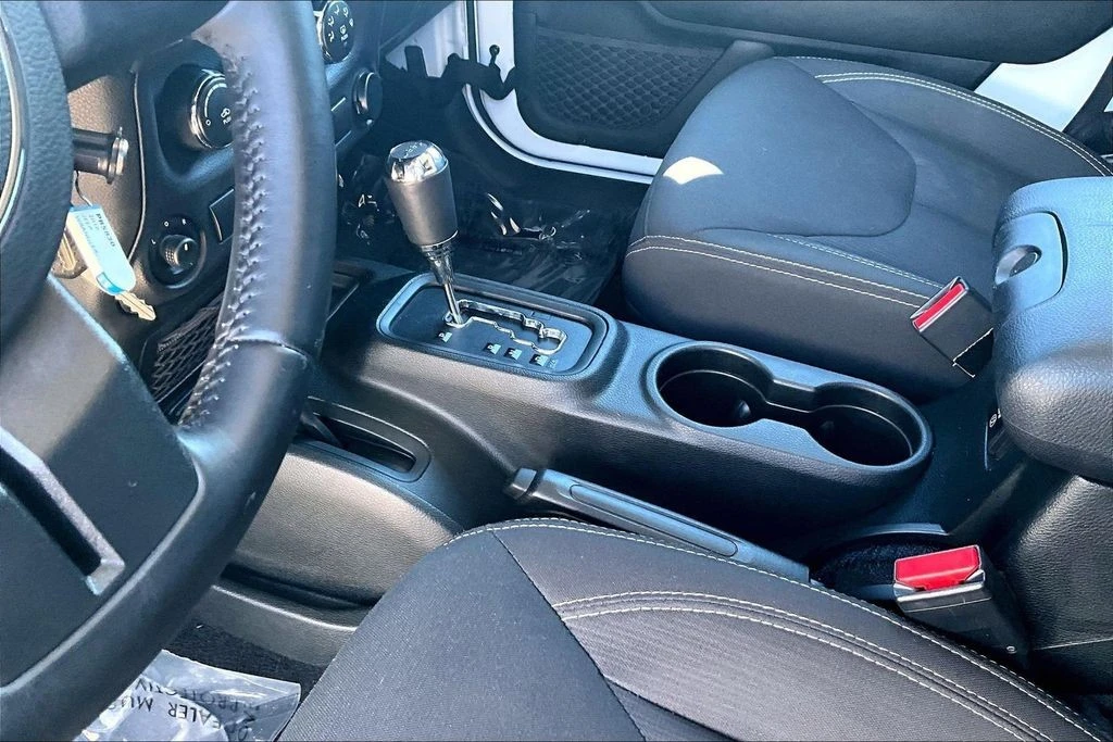 2018 Jeep JK Wrangler - Image 17 of 31