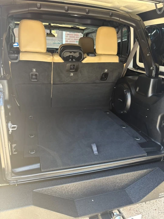 2018 Jeep JK Wrangler - Image 10 of 13