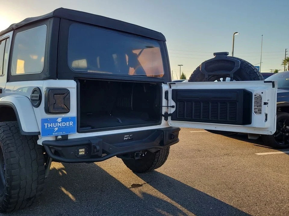 2018 Jeep JK Wrangler - Image 8 of 12