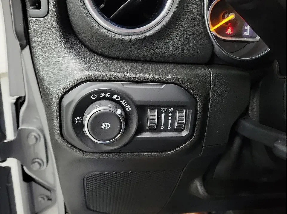 2018 Jeep JK Wrangler - Image 18 of 19