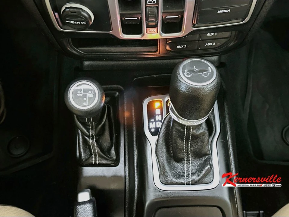 2018 Jeep Wrangler - Image 16 of 24