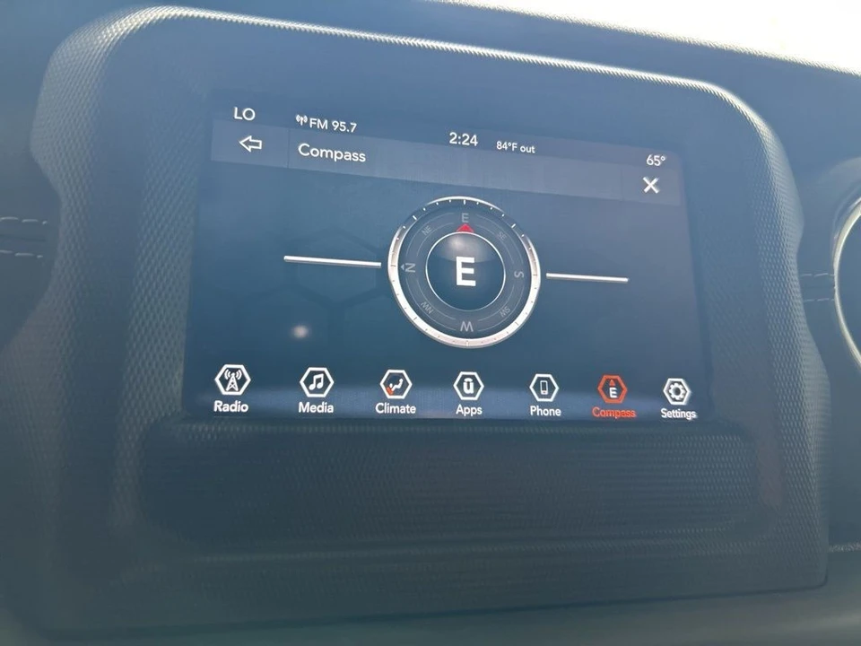 2018 Jeep JL Wrangler - Image 11 of 12