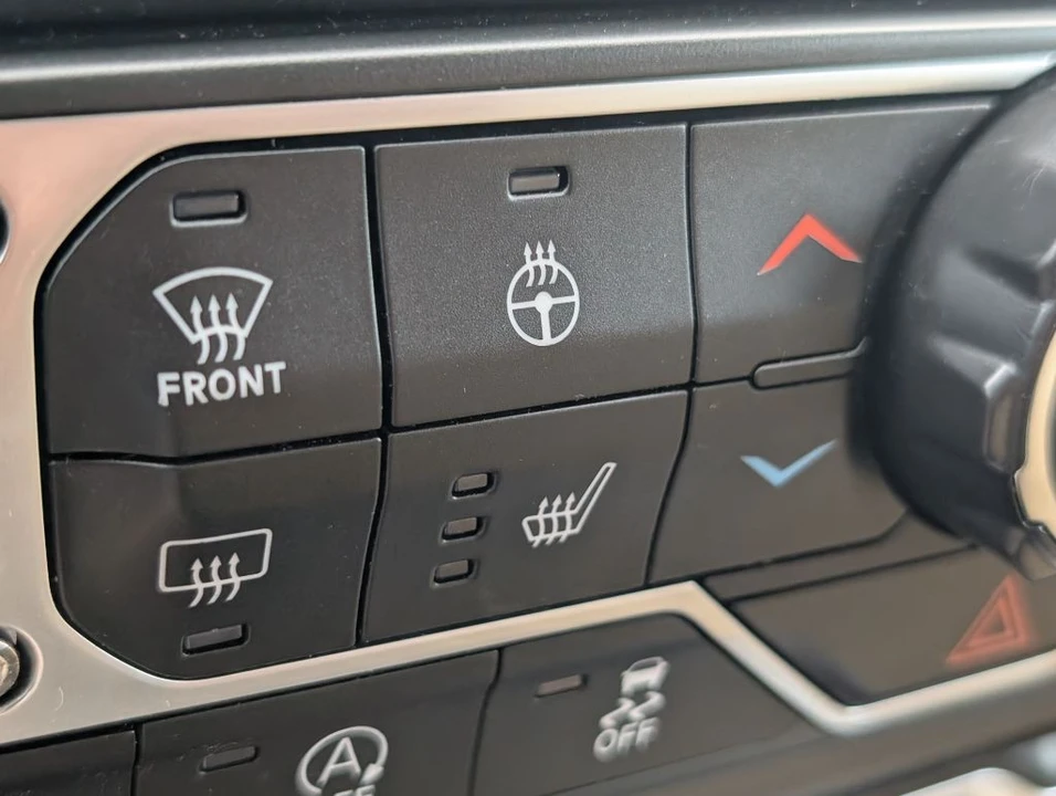 2018 Jeep JL Wrangler - Image 19 of 21