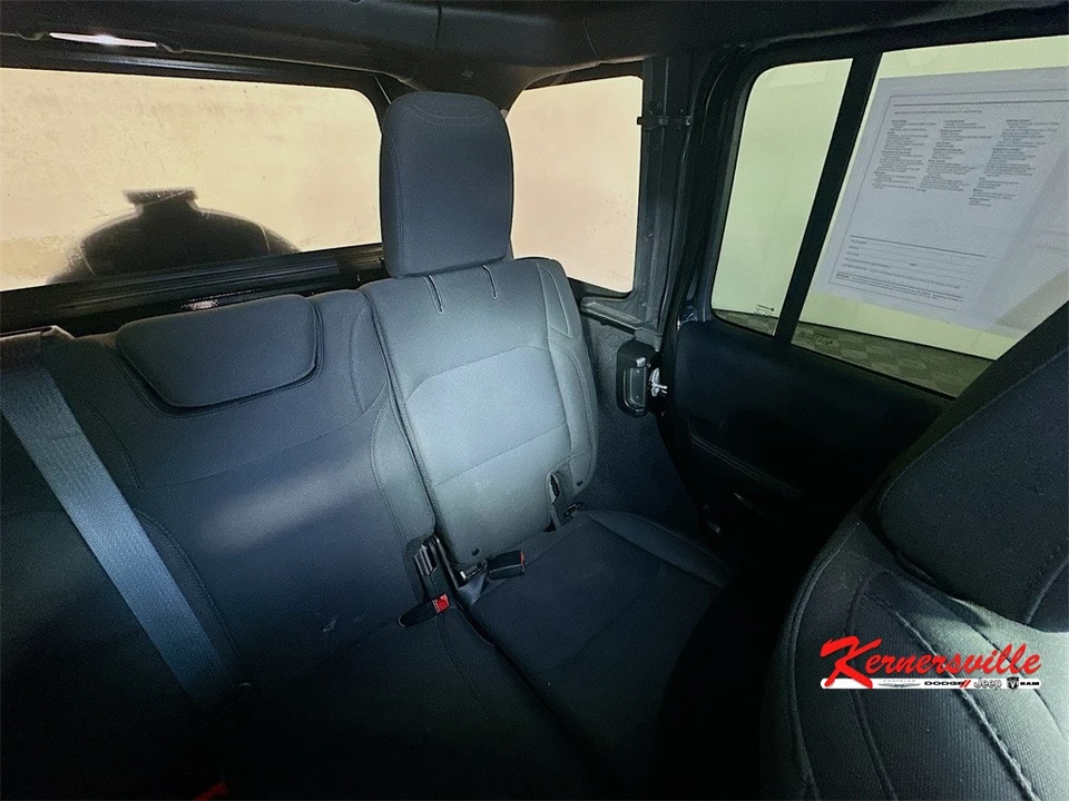 2018 Jeep Wrangler - Image 14 of 21