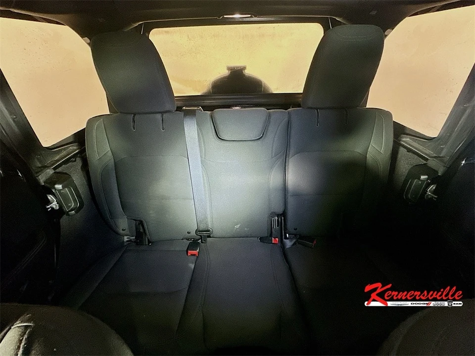 2018 Jeep JL Wrangler - Image 13 of 21