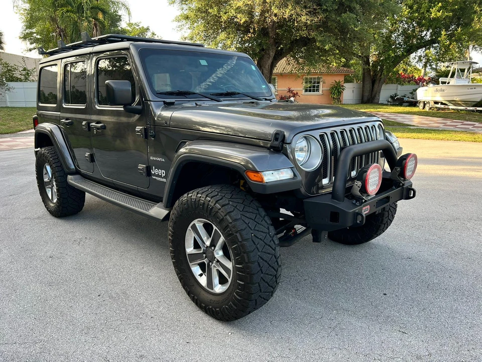 2018 Jeep JL Wrangler - Image 24 of 31