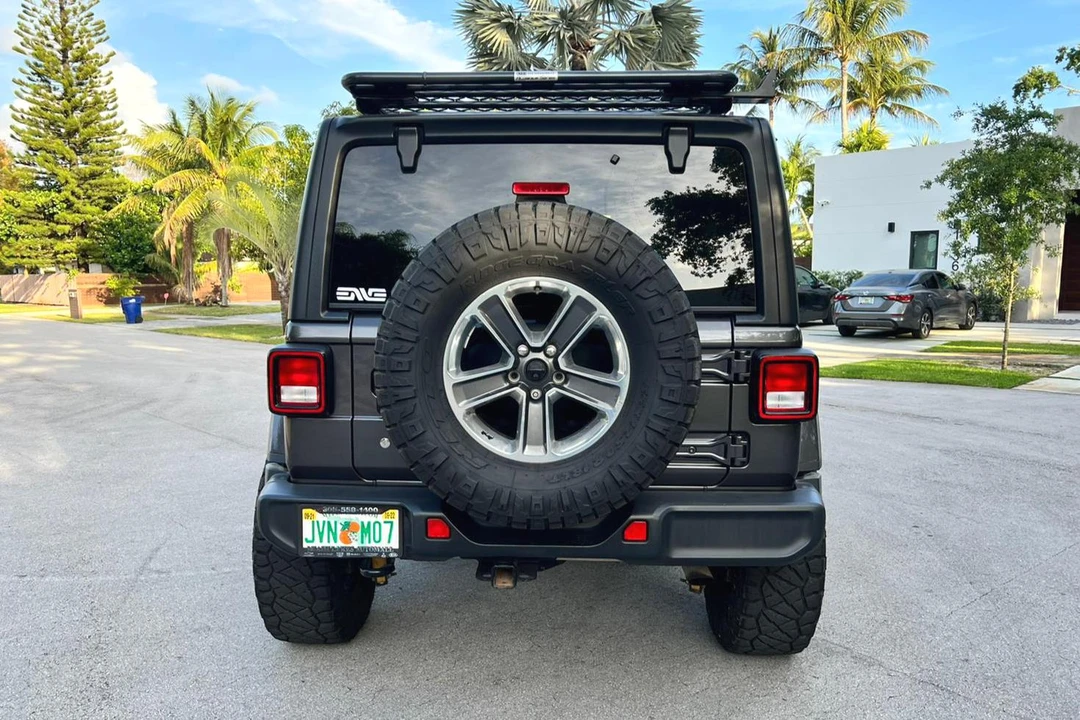 2018 Jeep JL Wrangler - Image 5 of 31