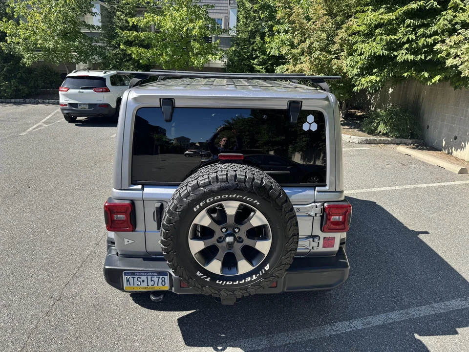 2018 Jeep JL Wrangler - Image 15 of 31