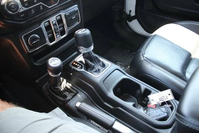 2018 Jeep JK Wrangler - Image 11 of 20