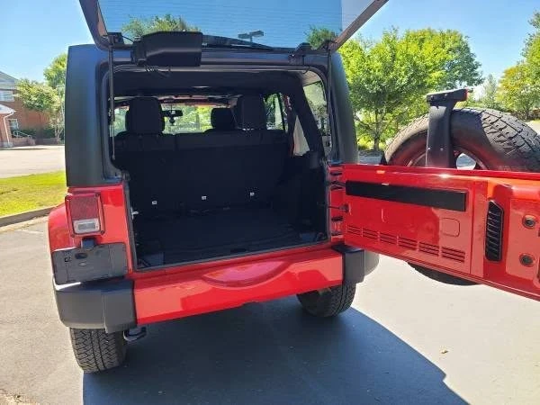 2018 Jeep JK Wrangler - Image 16 of 18
