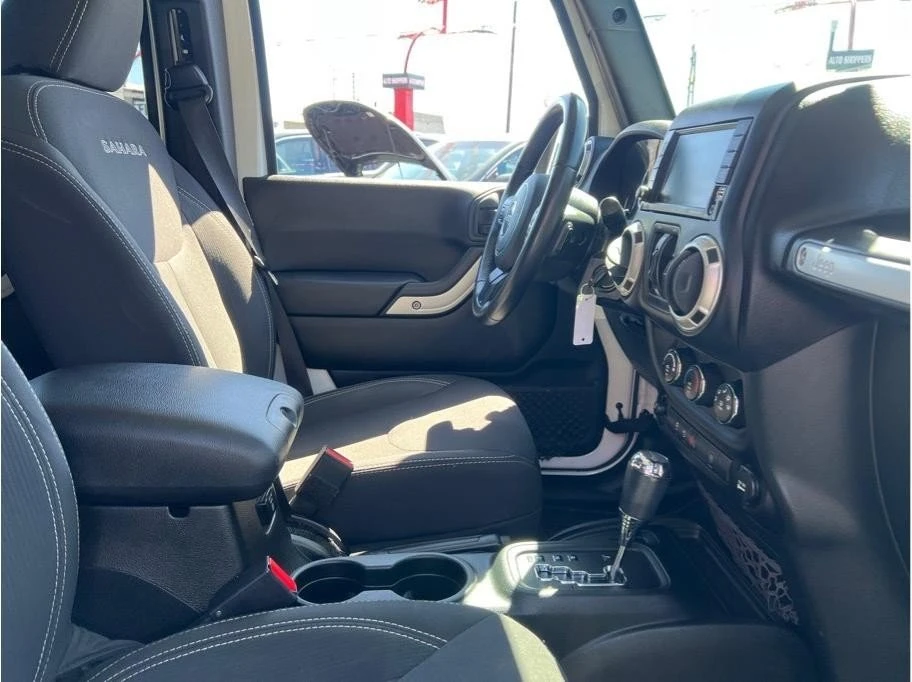 2018 Jeep JK Wrangler - Image 17 of 20