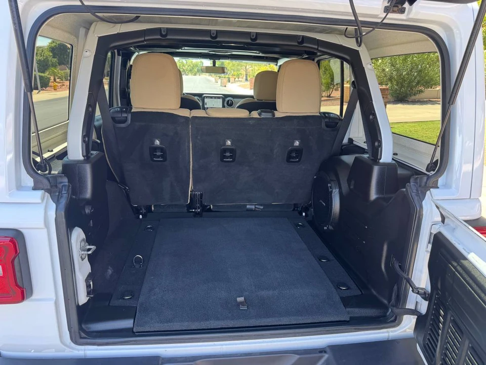 2018 Jeep JL Wrangler - Image 11 of 12