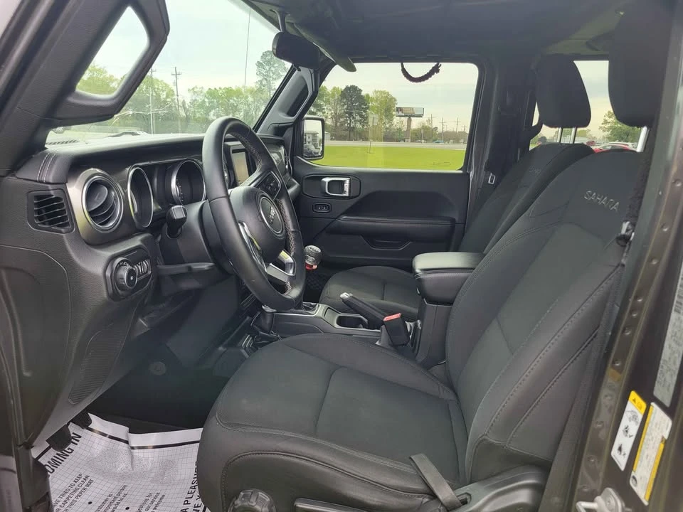 2018 Jeep Wrangler - Image 17 of 18