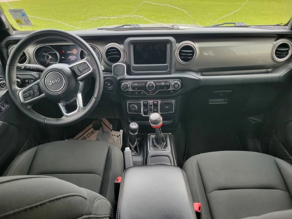 2018 Jeep Wrangler - Image 11 of 18