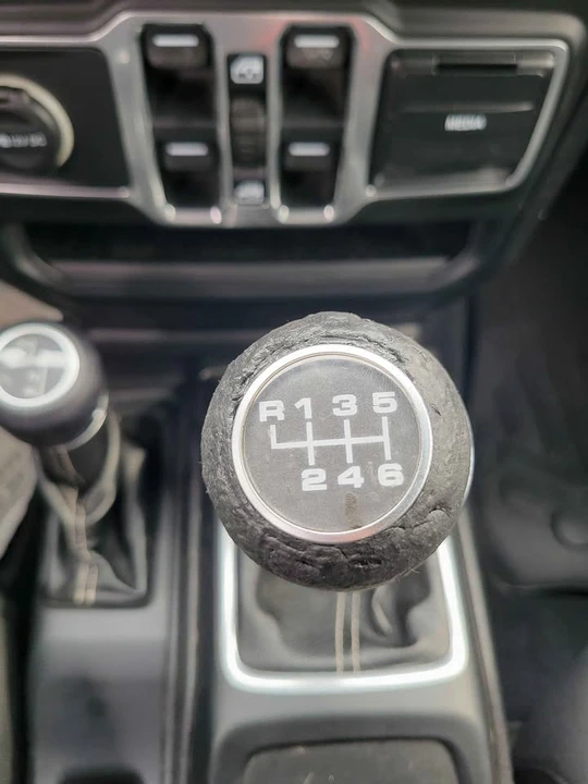 2018 Jeep Wrangler - Image 12 of 18