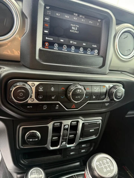 2018 Jeep JK Wrangler - Image 11 of 17