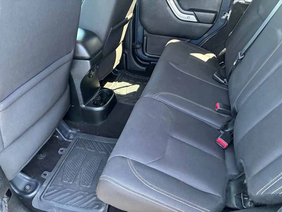 2018 Jeep JK Wrangler - Image 9 of 10