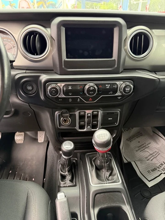 2018 Jeep JK Wrangler - Image 12 of 13