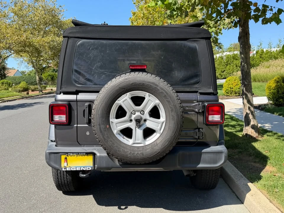 2018 Jeep JK Wrangler - Image 5 of 17