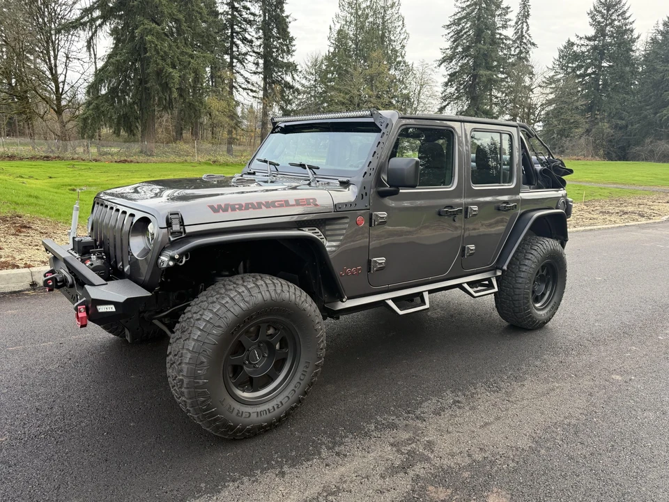 2018 Jeep JL Wrangler - Image 14 of 31