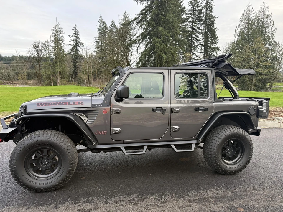 2018 Jeep JL Wrangler - Image 15 of 31