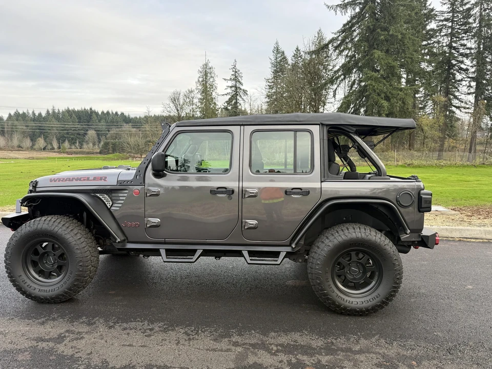 2018 Jeep JL Wrangler - Image 16 of 31