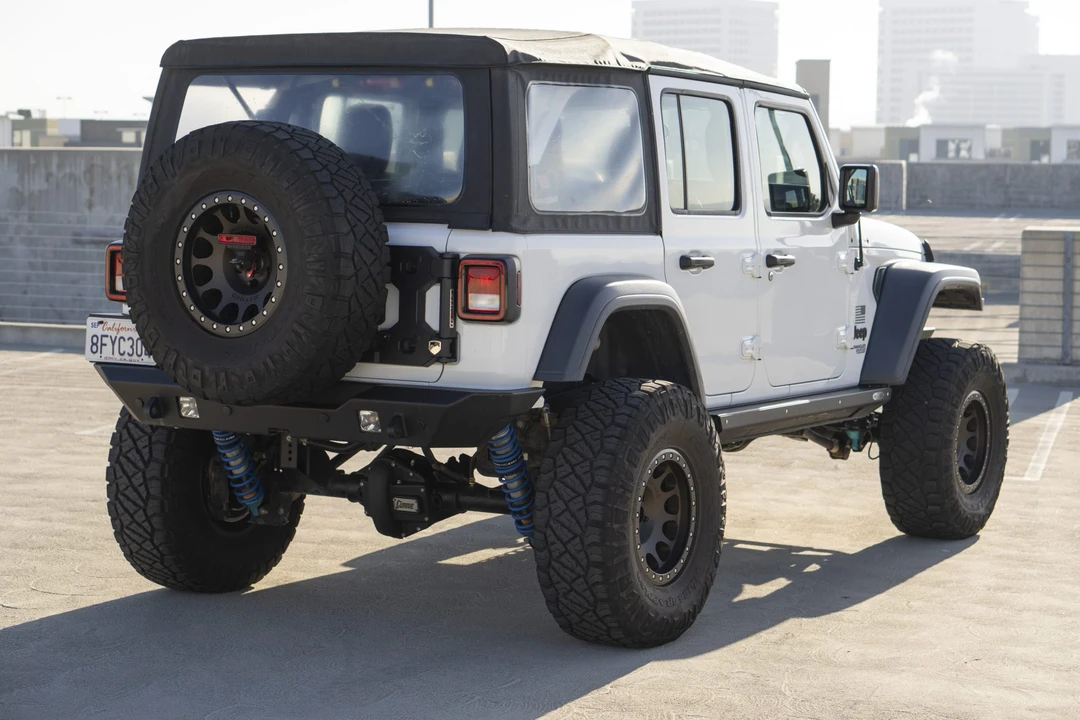 2018 Jeep JL Wrangler - Image 6 of 31