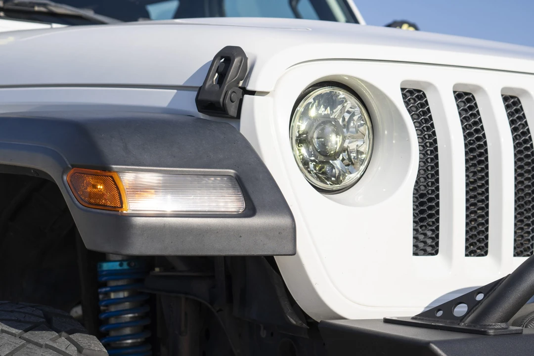 2018 Jeep JL Wrangler - Image 14 of 31