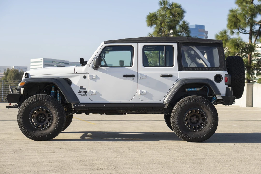 2018 Jeep JL Wrangler - Image 9 of 31