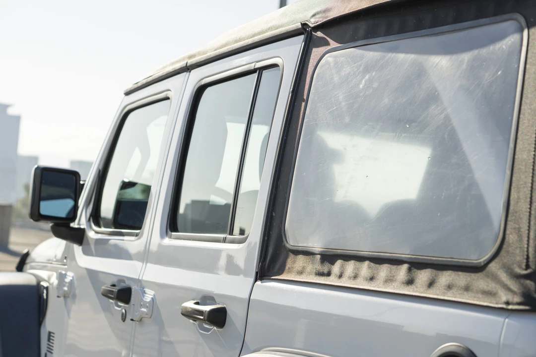 2018 Jeep JL Wrangler - Image 30 of 31