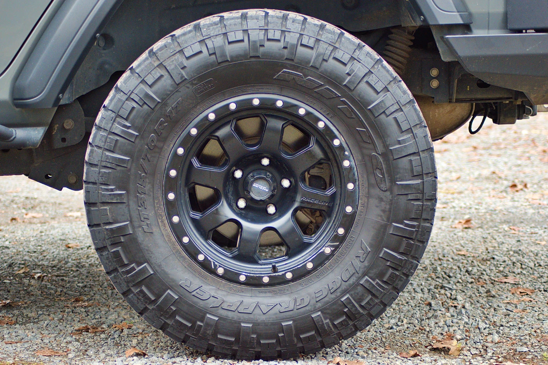 2018 Jeep JL Wrangler - Image 23 of 31
