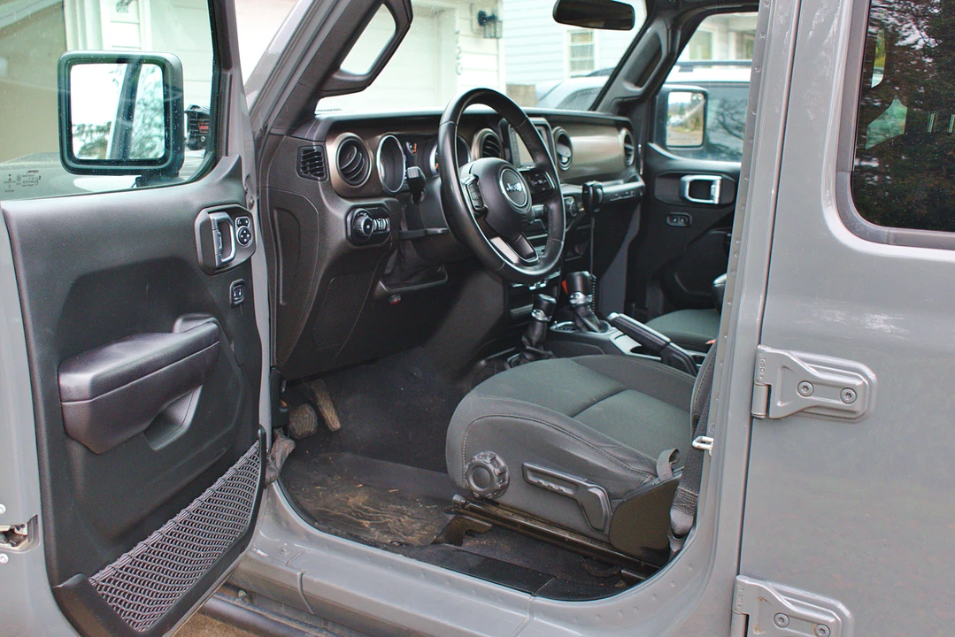 2018 Jeep JL Wrangler - Image 30 of 31