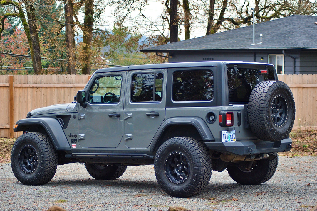 2018 Jeep JL Wrangler - Image 8 of 31